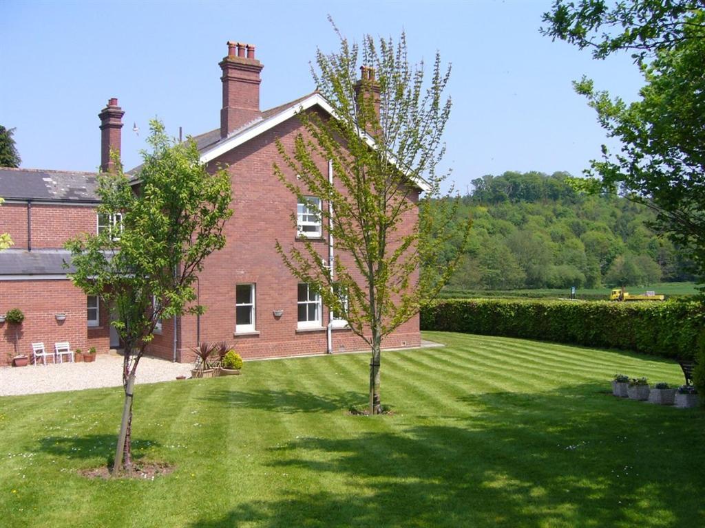 Mill Farm Villa Exeter Bagian luar foto
